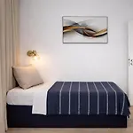 Appartamento Big 2br - 1 - Elevator - Sleeps 7 - Self Check-in Praga