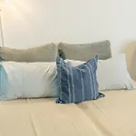 Big 2br - 1 - Elevator - Sleeps 7 - Self Check-in