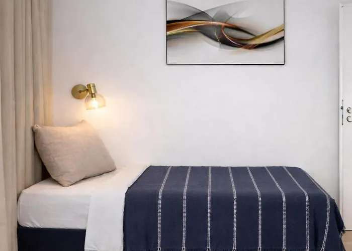 Daire Big 2br - 1 - Elevator - Sleeps 7 - Self Check-in Prag